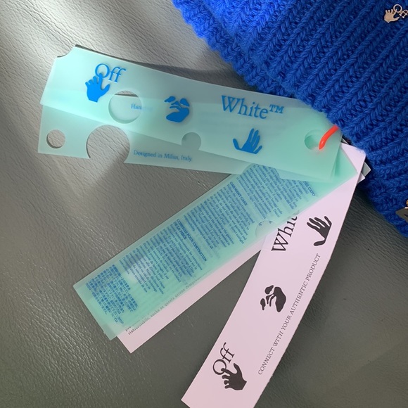 Off-White Logo Rib Wool Beanie - Picture 7 of 9